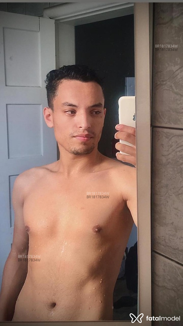 Acompanhante homem morena (o) de olhos castanhos em Curitiba - Bruno Costa