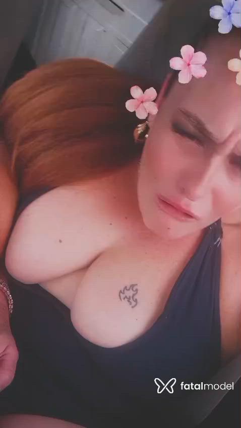 Acompanhante mulher ruiva (o) de olhos castanhos - Zarah Gucci