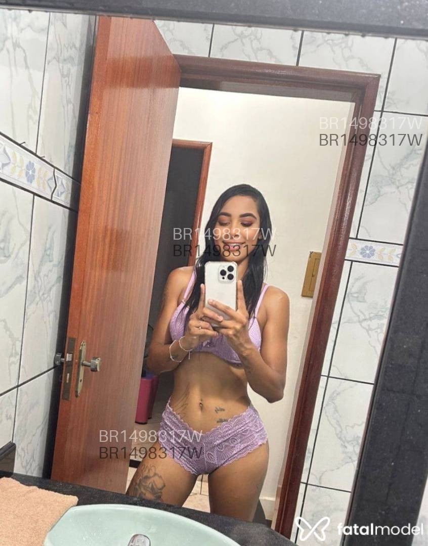 Acompanhante mulher morena (o) de olhos castanhos em Caldas Novas - Laryssa Ritiely