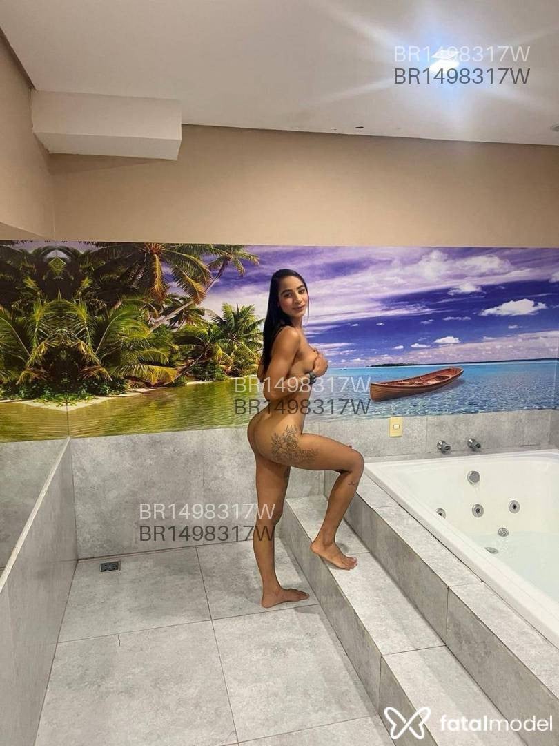 Acompanhante mulher morena (o) de olhos castanhos em Caldas Novas - Laryssa Ritiely
