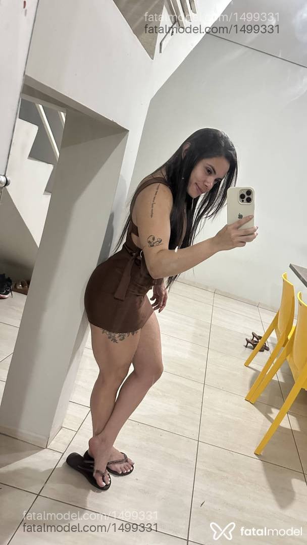 Acompanhante mulher morena (o) de olhos castanhos - Merly Tavares