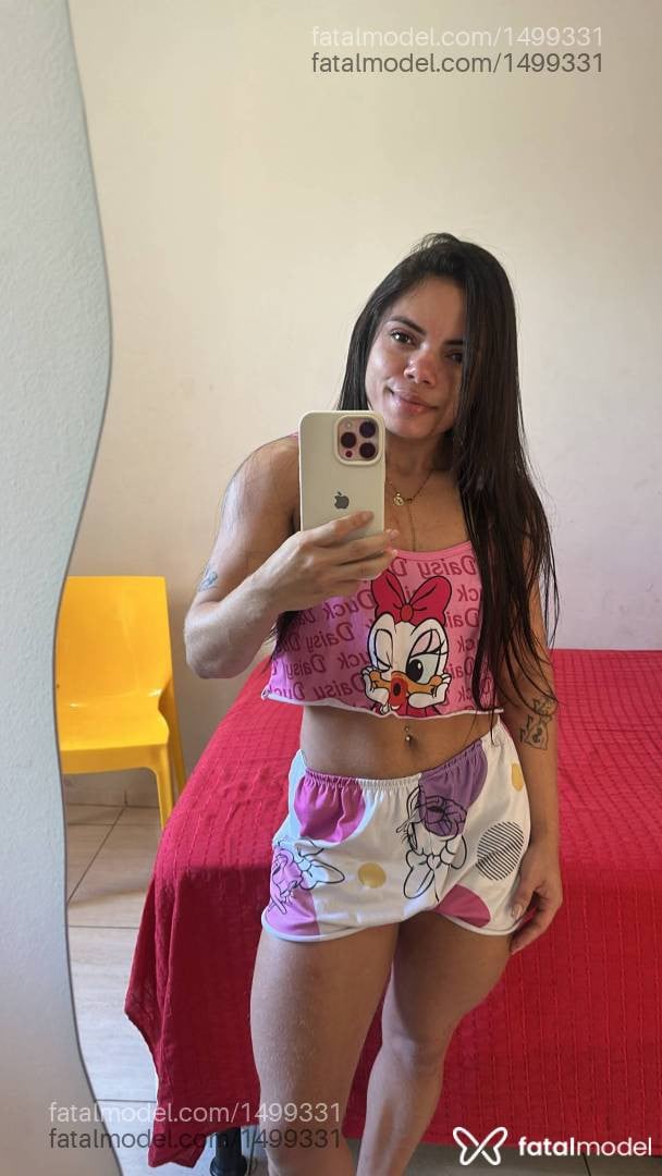 Acompanhante mulher morena (o) de olhos castanhos - Merly Tavares