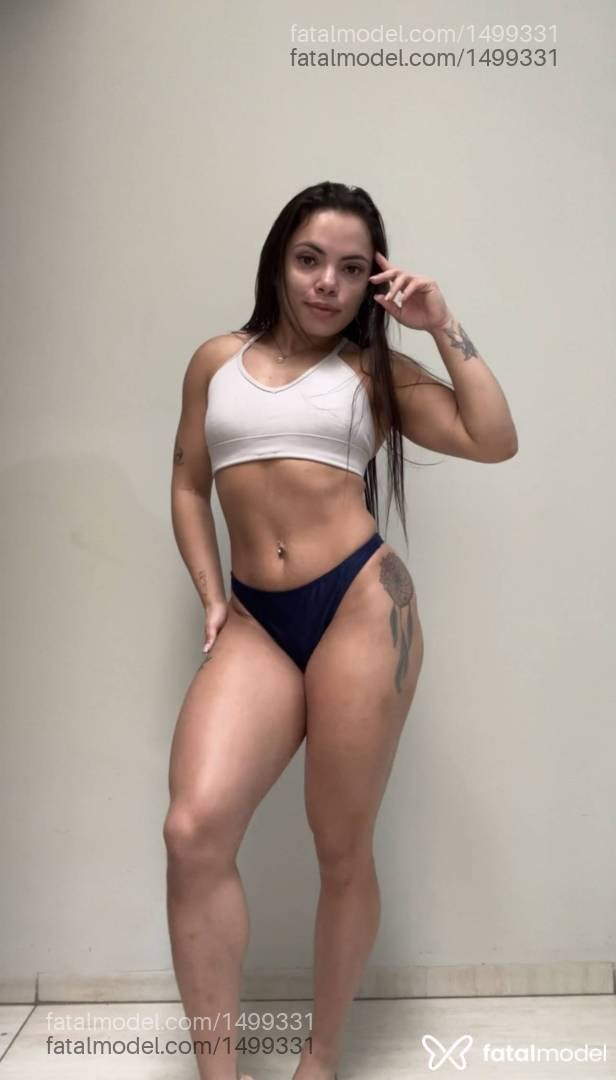 Acompanhante mulher morena (o) de olhos castanhos - Merly Tavares