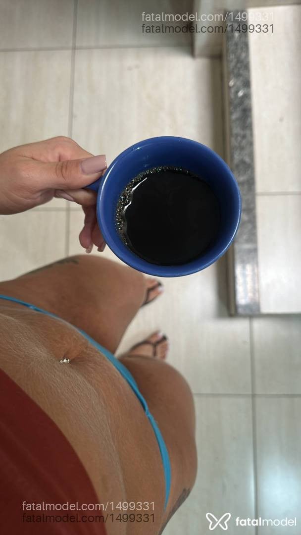 Acompanhante mulher morena (o) de olhos castanhos - Merly Tavares