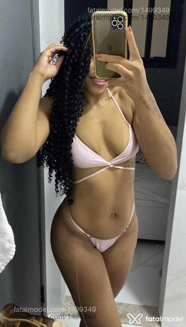 Acompanhante mulher com cabelo castanho de olhos verdes em São Gabriel da Palha - Sthefany Vidal