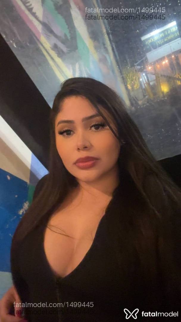 Acompanhante mulher morena (o) de olhos castanhos - Manuela