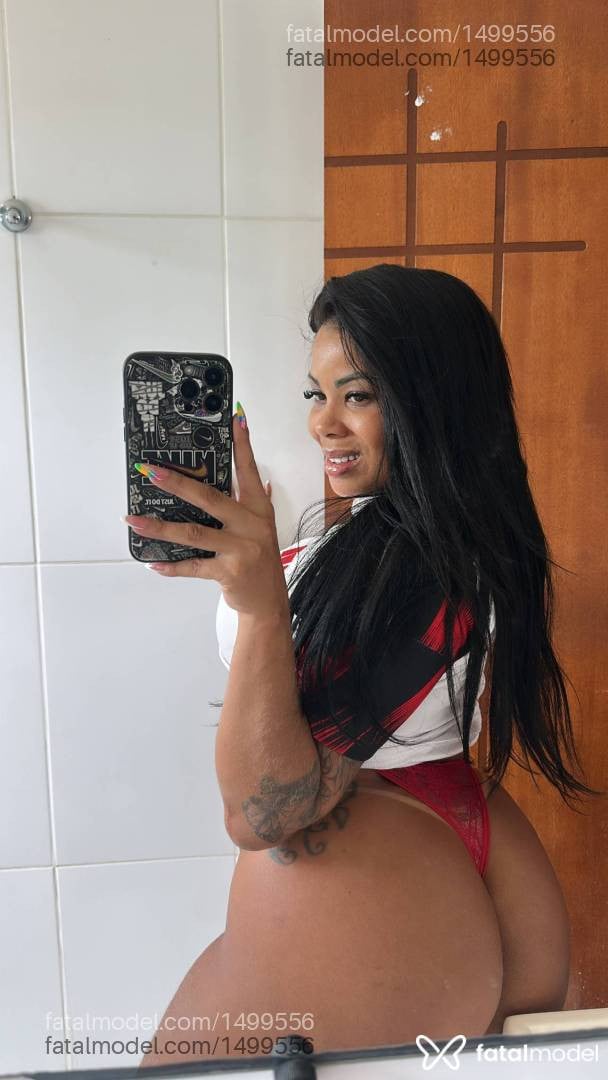 Acompanhante mulher morena (o) de olhos castanhos - Luna Ferrari