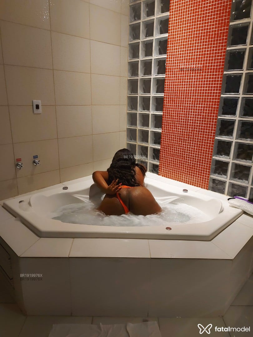 Acompanhante mulher trans morena (o) de olhos castanhos em Santo André - MayCavalona