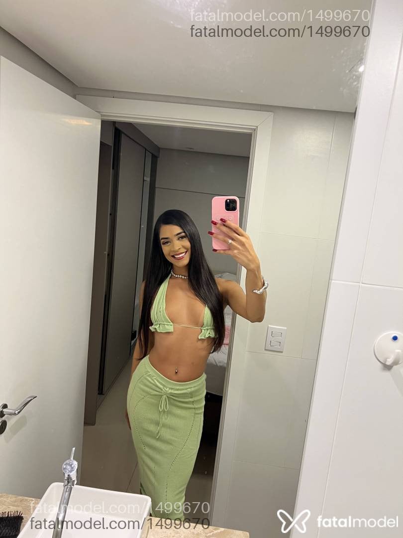 Acompanhante mulher com cabelo castanho de olhos castanhos - Angel