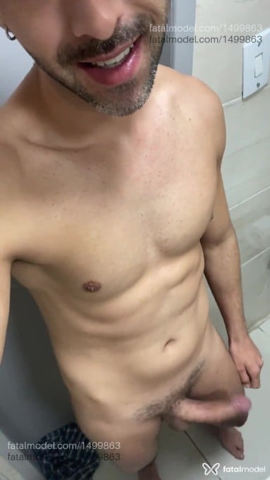 Acompanhante homem com cabelo castanho de olhos castanhos em Lajeado Acompanhante homem com cabelo castanho de olhos castanhos em Lajeado - David Santos