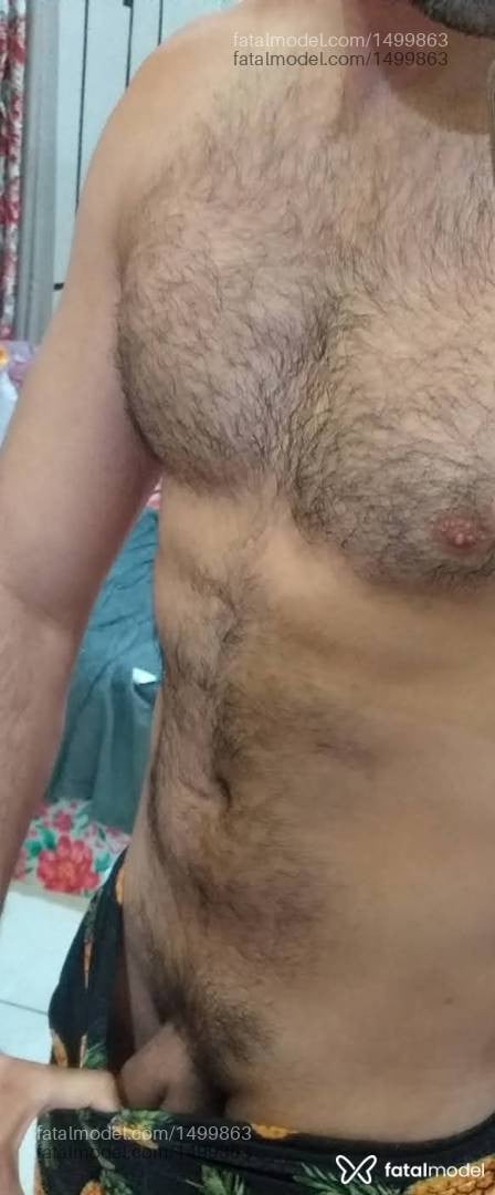 Acompanhante homem com cabelo castanho de olhos castanhos - David Santos