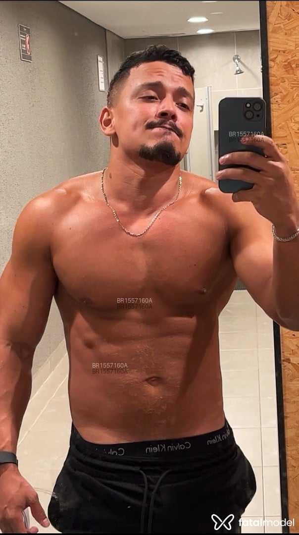 Acompanhante homem morena (o) de olhos castanhos em Belo Horizonte Acompanhante homem morena (o) de olhos castanhos em Belo Horizonte - Wesley
