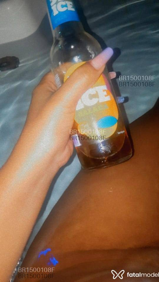 Acompanhante mulher morena (o) de olhos castanhos em Tucumã - Mikaelly