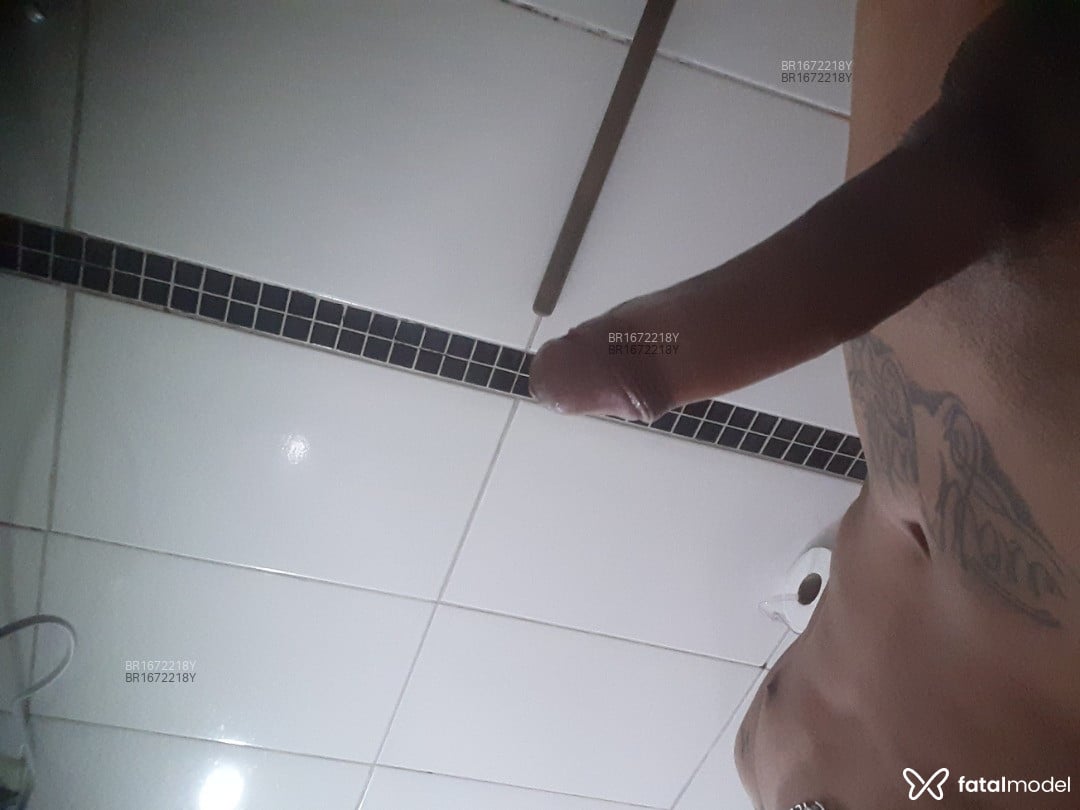 Acompanhante homem morena (o) de olhos castanhos em Caldas Novas - Wayne Lucas