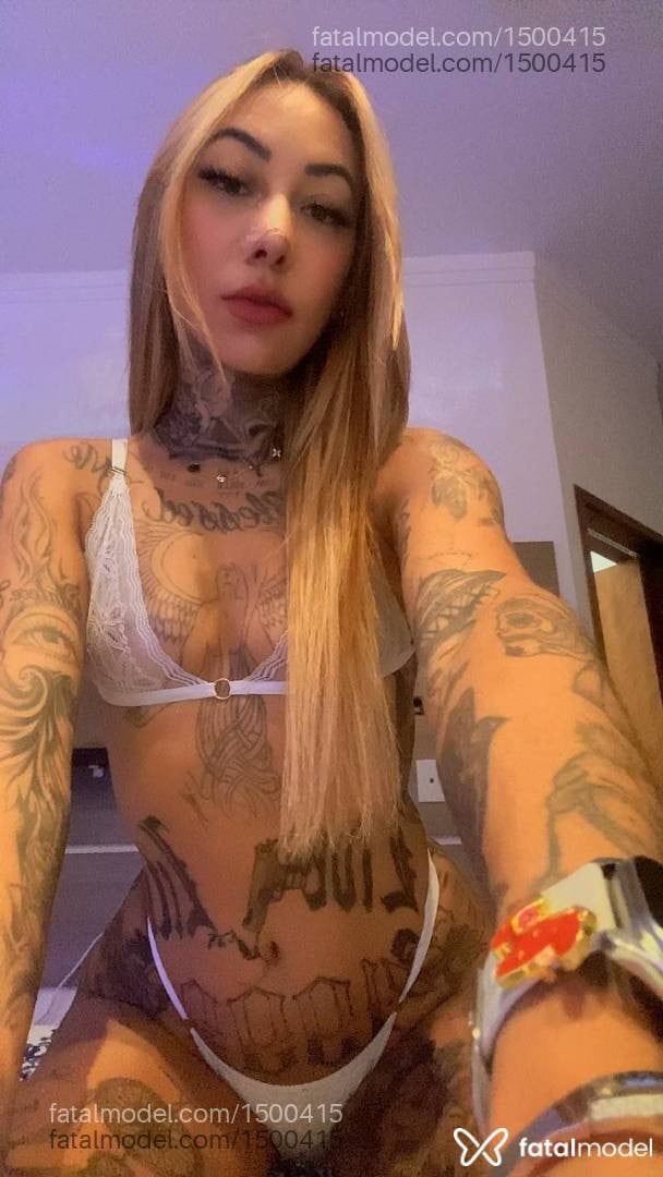 Acompanhante mulher loira (o) de olhos castanhos em Taubaté - Vivi Bonanza