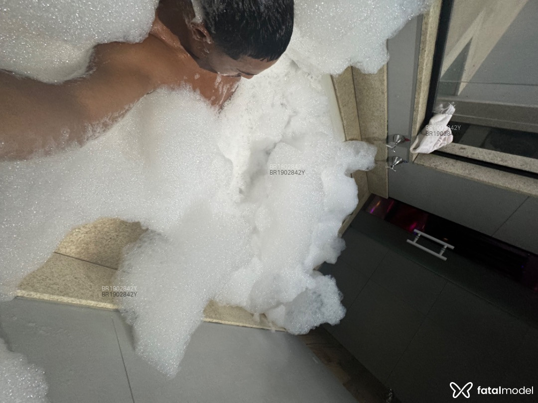Acompanhante homem morena (o) de olhos pretos em Rio de Janeiro Acompanhante homem morena (o) de olhos pretos em Rio de Janeiro - Vittor silva
