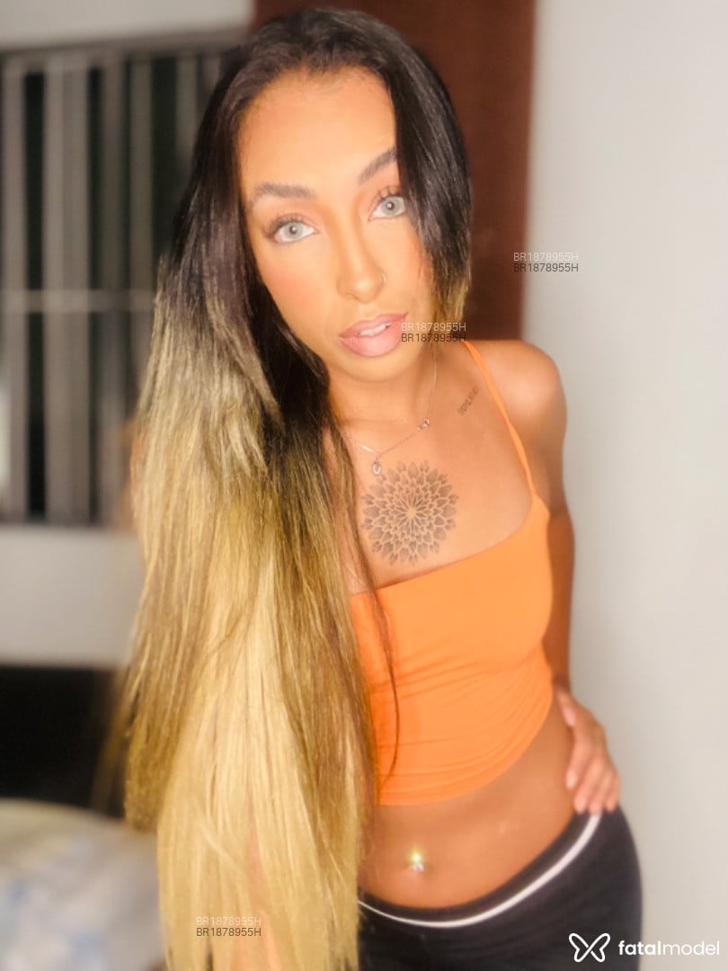 Acompanhante mulher loira (o) de olhos castanhos em São Paulo - Talula Vieira
