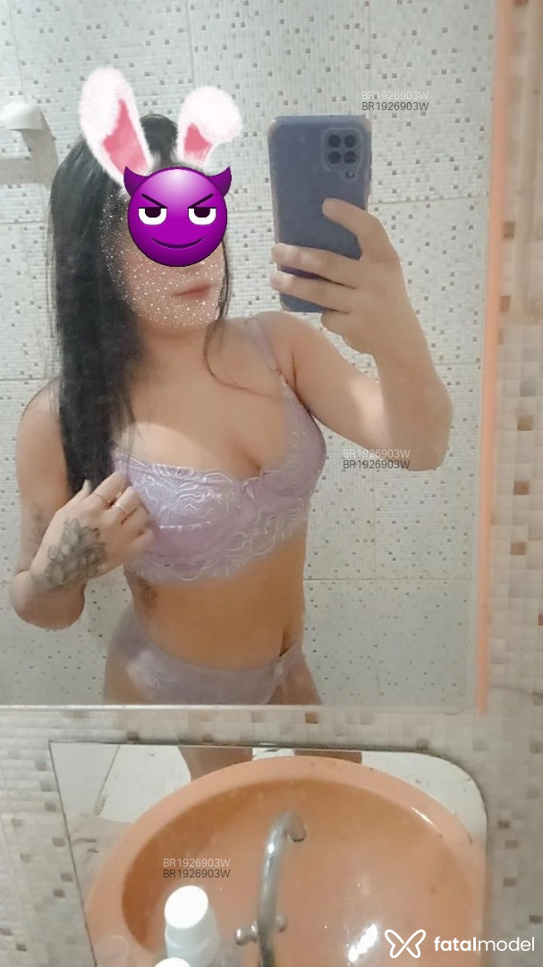 Acompanhante mulher morena (o) de olhos castanhos em Virtual Acompanhante mulher morena (o) de olhos castanhos em Virtual - Veronica