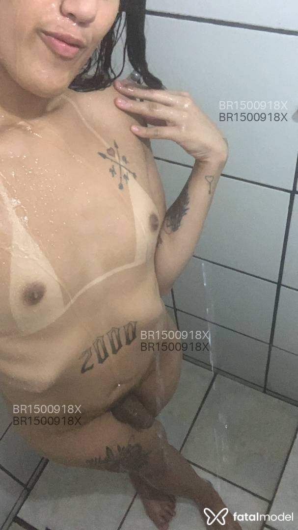 Acompanhante mulher trans com cabelo castanho de olhos castanhos em Rio Verde Acompanhante mulher trans com cabelo castanho de olhos castanhos em Rio Verde - Souzaah