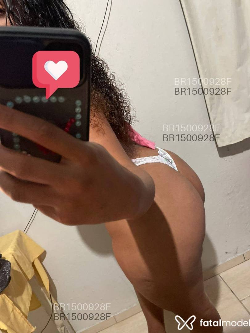 Acompanhante mulher com cabelo castanho de olhos castanhos em Santo Ângelo Acompanhante mulher com cabelo castanho de olhos castanhos em Santo Ângelo - Eduarda Cardozo