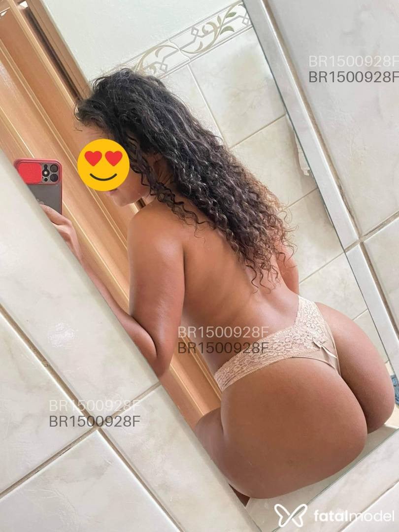 Acompanhante mulher com cabelo castanho de olhos castanhos em Santo Ângelo Acompanhante mulher com cabelo castanho de olhos castanhos em Santo Ângelo - Eduarda Cardozo