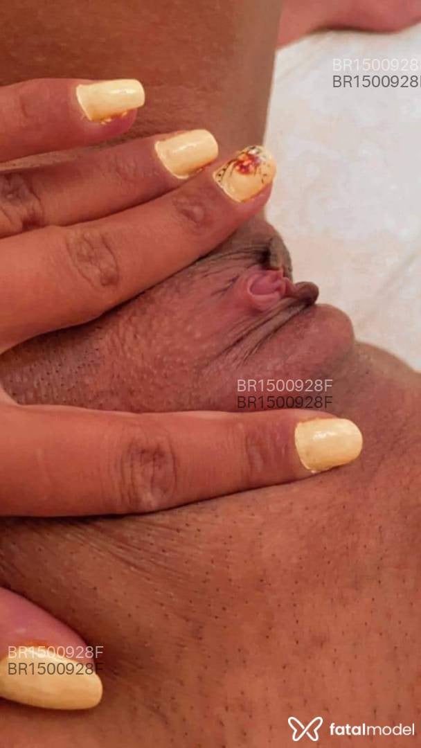 Acompanhante mulher com cabelo castanho de olhos castanhos em Santo Ângelo Acompanhante mulher com cabelo castanho de olhos castanhos em Santo Ângelo - Eduarda Cardozo