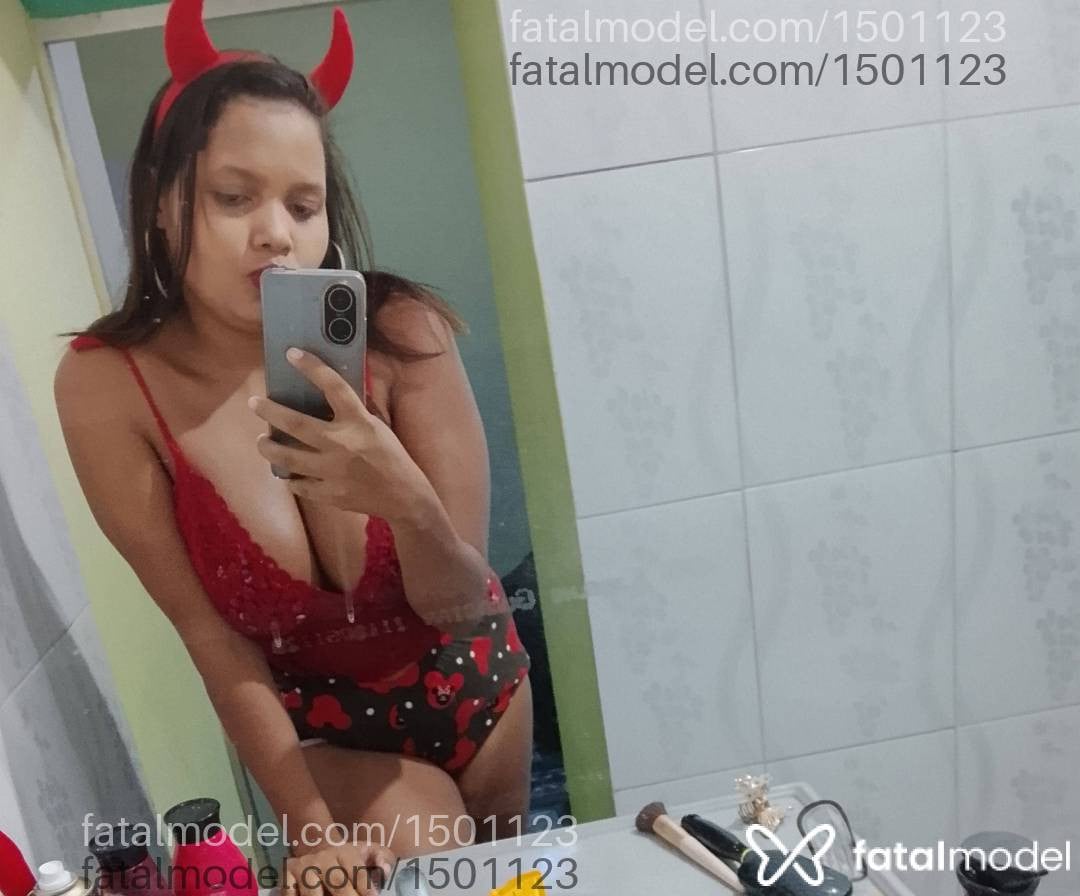 Acompanhante mulher morena (o) de olhos mel em Cuiabá Acompanhante mulher morena (o) de olhos mel em Cuiabá - Vanessinha