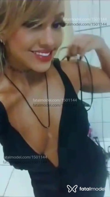 Acompanhante mulher loira (o) de olhos castanhos em Fortaleza - Laura Demontier