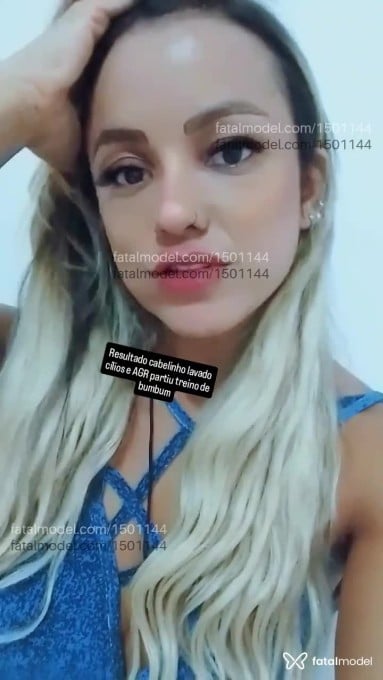 Acompanhante mulher loira (o) de olhos castanhos em Fortaleza Acompanhante mulher loira (o) de olhos castanhos em Fortaleza - Laura Demontier