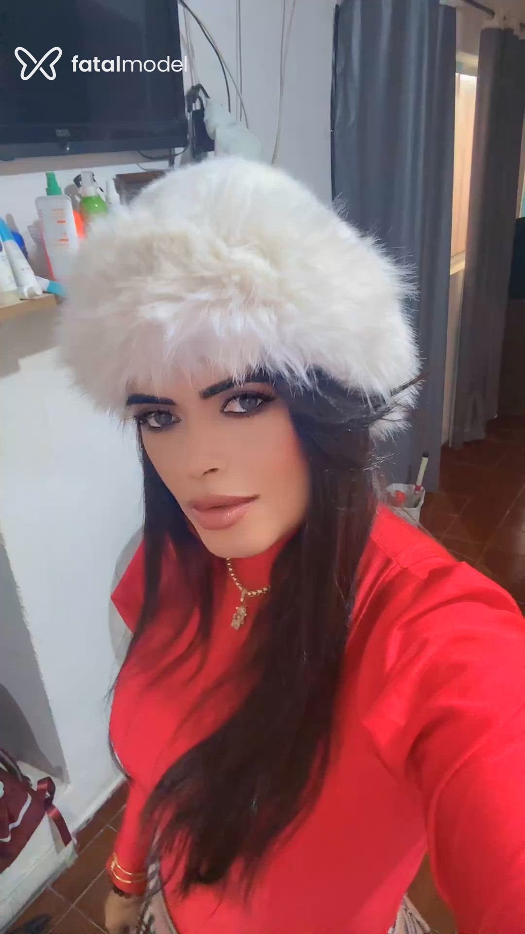 Acompanhante mulher com cabelo castanho de olhos castanhos - Aghata