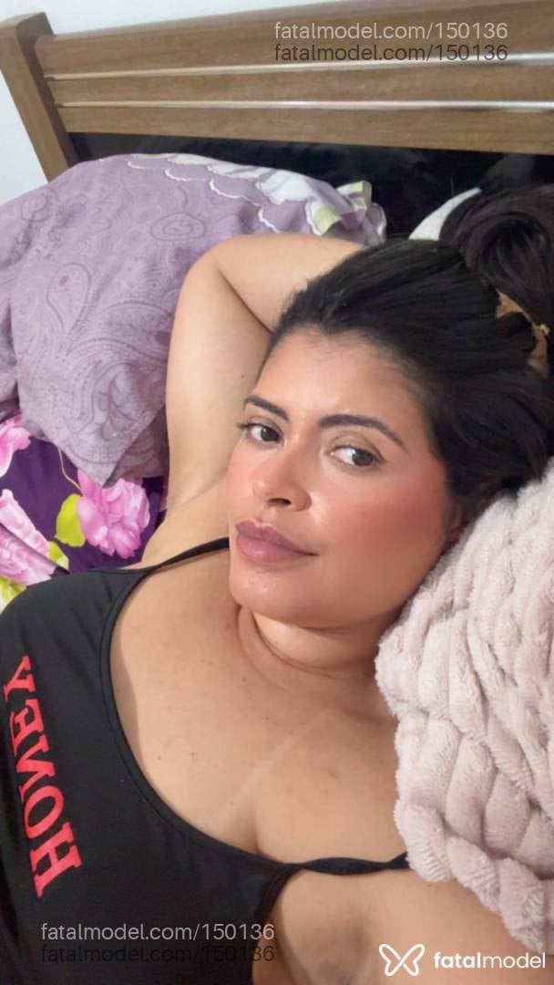 Acompanhante mulher com cabelo castanho de olhos castanhos em Amparo - Aghata