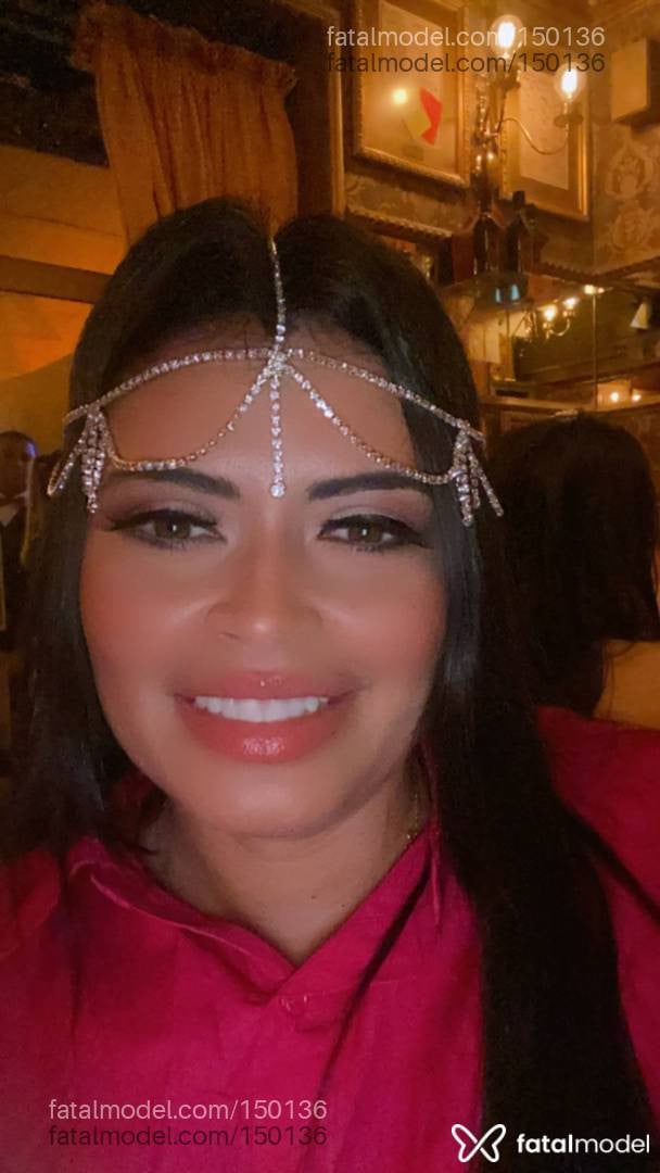 Acompanhante mulher com cabelo castanho de olhos castanhos - Aghata