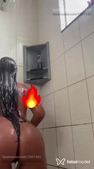 Acompanhante mulher morena (o) de olhos castanhos - Lays Fonttenelle