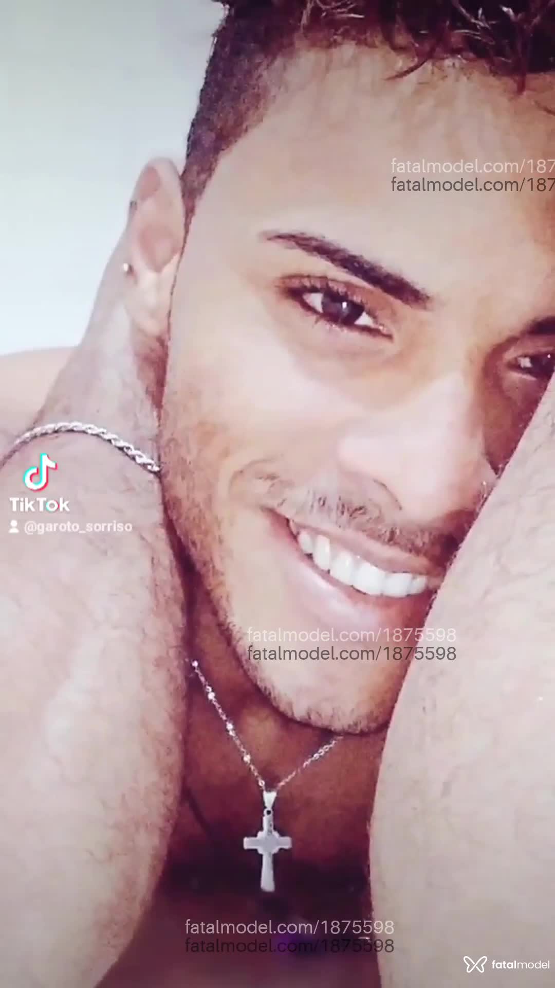 Acompanhante homem morena (o) de olhos pretos em Santo André Acompanhante homem morena (o) de olhos pretos em Santo André - Well Alcantara