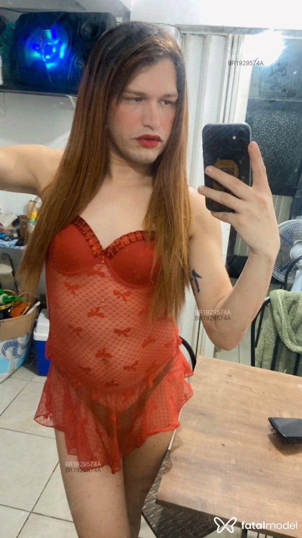 Acompanhante mulher trans ruiva (o) de olhos verdes em Rio de Janeiro - Danielabond