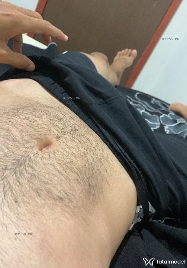 Acompanhante homem morena (o) de olhos castanhos em Custódia Acompanhante homem morena (o) de olhos castanhos em Custódia - Alberto