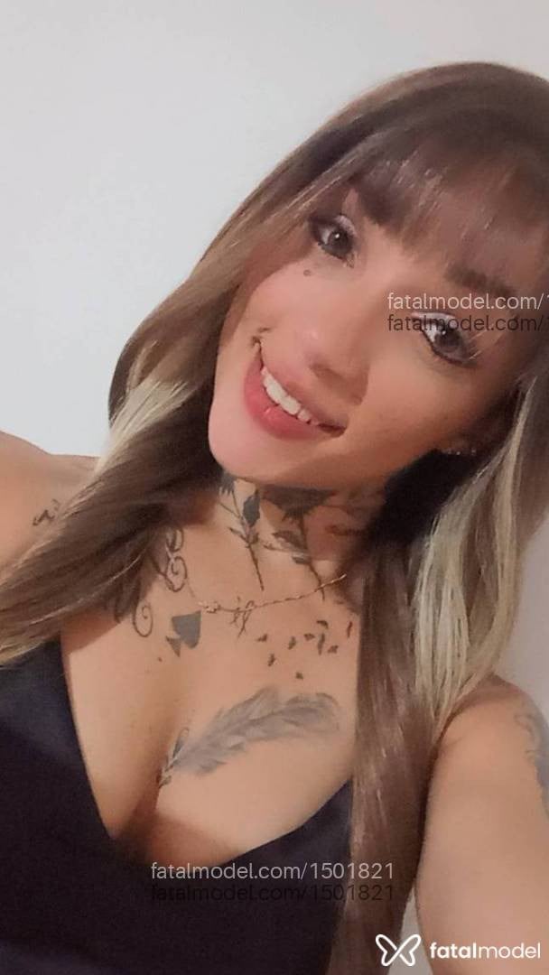 Acompanhante mulher morena (o) de olhos mel em Araraquara Acompanhante mulher morena (o) de olhos mel em Araraquara - Allana paulista