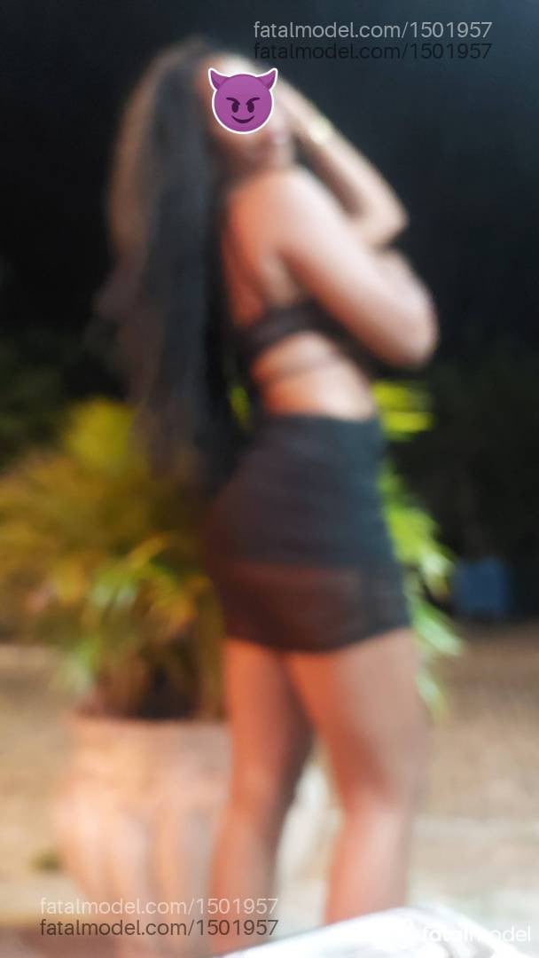 Acompanhante mulher morena (o) de olhos castanhos em Armação dos Búzios - Chocolateluxo