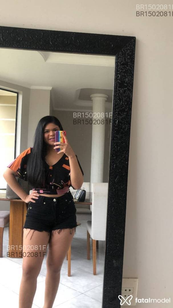 Acompanhante mulher morena (o) de olhos pretos em Ilhota - Anitta