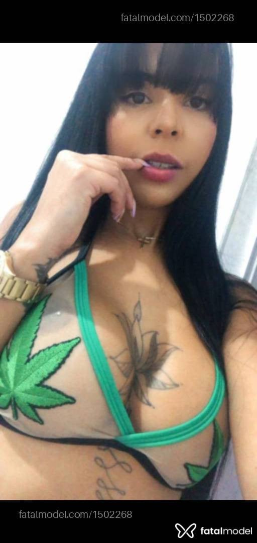 Acompanhante mulher morena (o) de olhos pretos em São Paulo - Izza