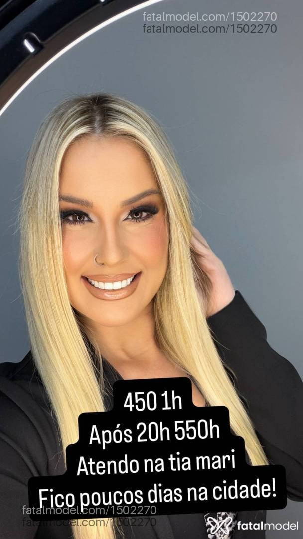 Acompanhante mulher loira (o) de olhos castanhos em Santiago - CAMILA