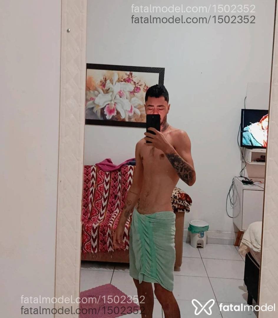 Acompanhante homem morena (o) de olhos castanhos em São Carlos - Murilo
