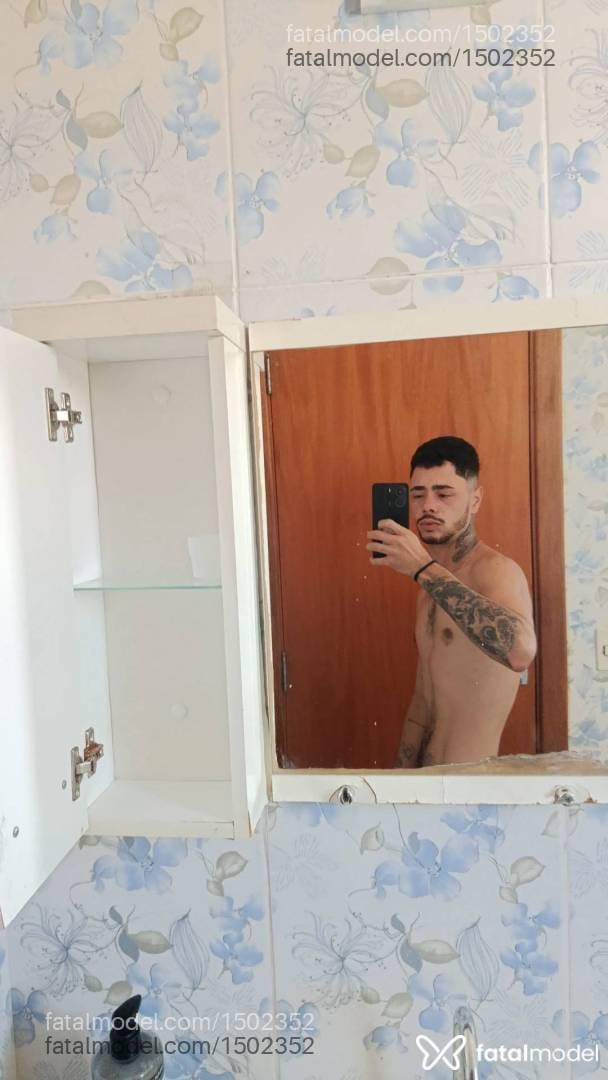 Acompanhante homem morena (o) de olhos castanhos - Murilo