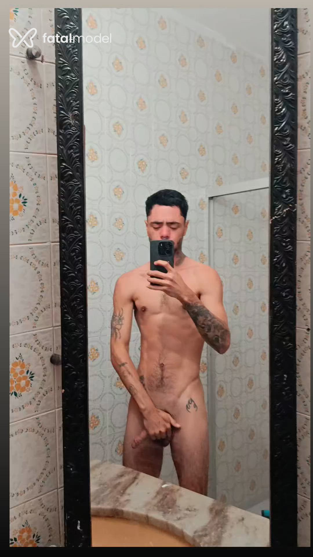 Acompanhante homem morena (o) de olhos castanhos - Murilo Acompanhante homem morena (o) de olhos castanhos - Murilo