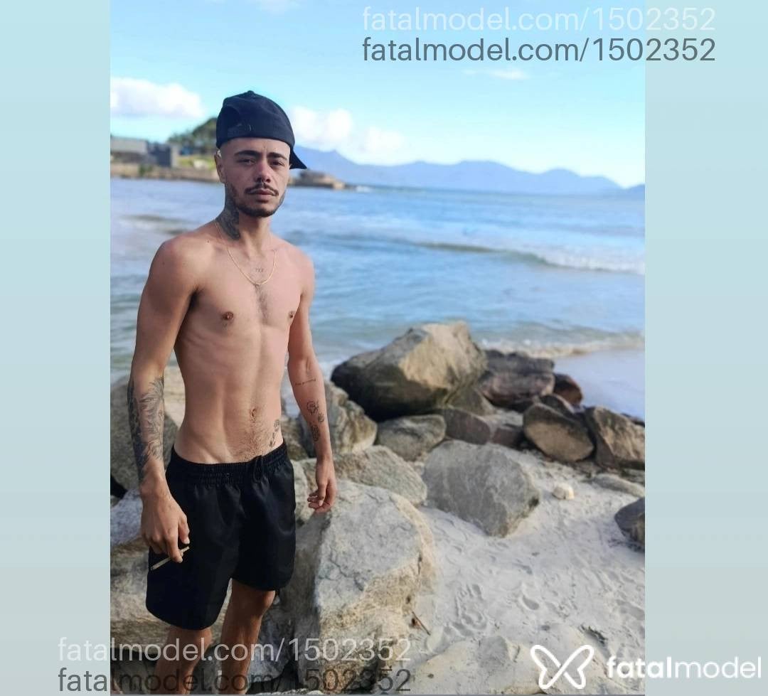 Acompanhante homem morena (o) de olhos castanhos em São Carlos - Murilo