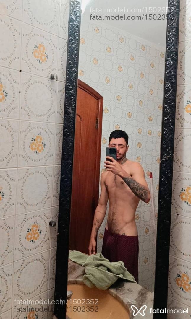 Acompanhante homem morena (o) de olhos castanhos em Araraquara - Murilo