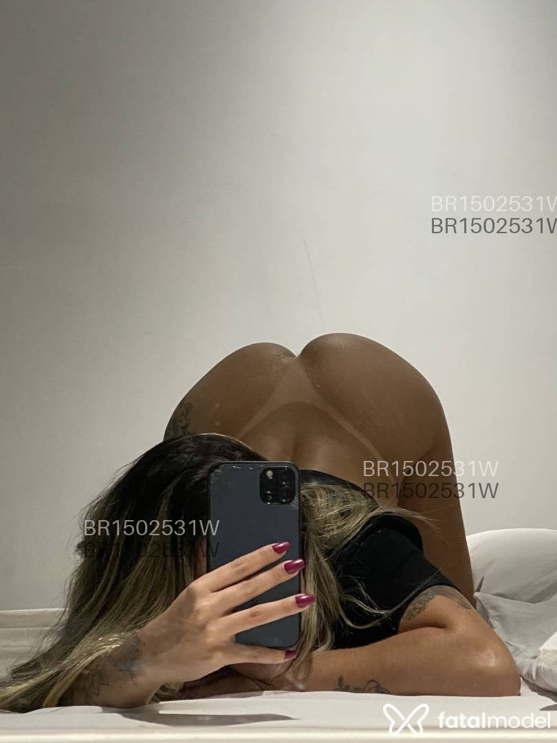 Acompanhante mulher loira (o) de olhos castanhos em Guaratinguetá Acompanhante mulher loira (o) de olhos castanhos em Guaratinguetá - Anny Ferraz