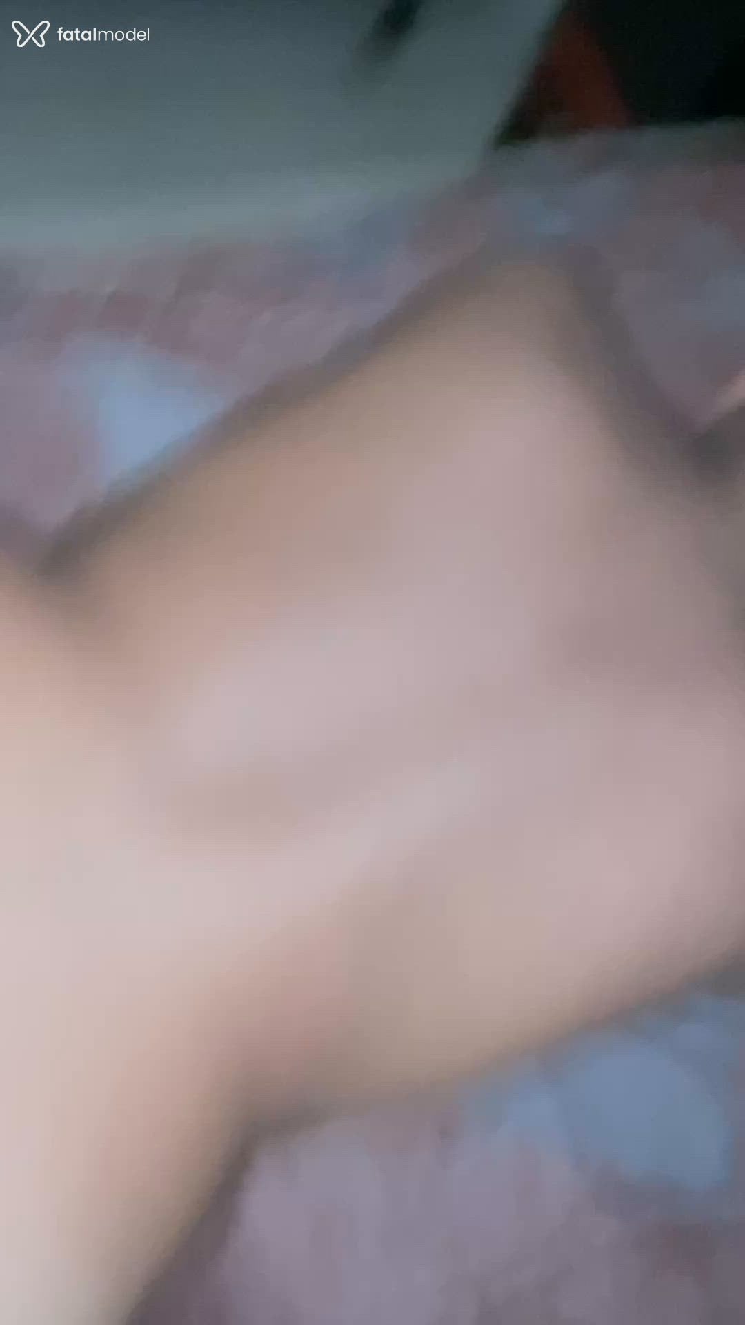Acompanhante travesti com cabelo castanho de olhos pretos - Mel