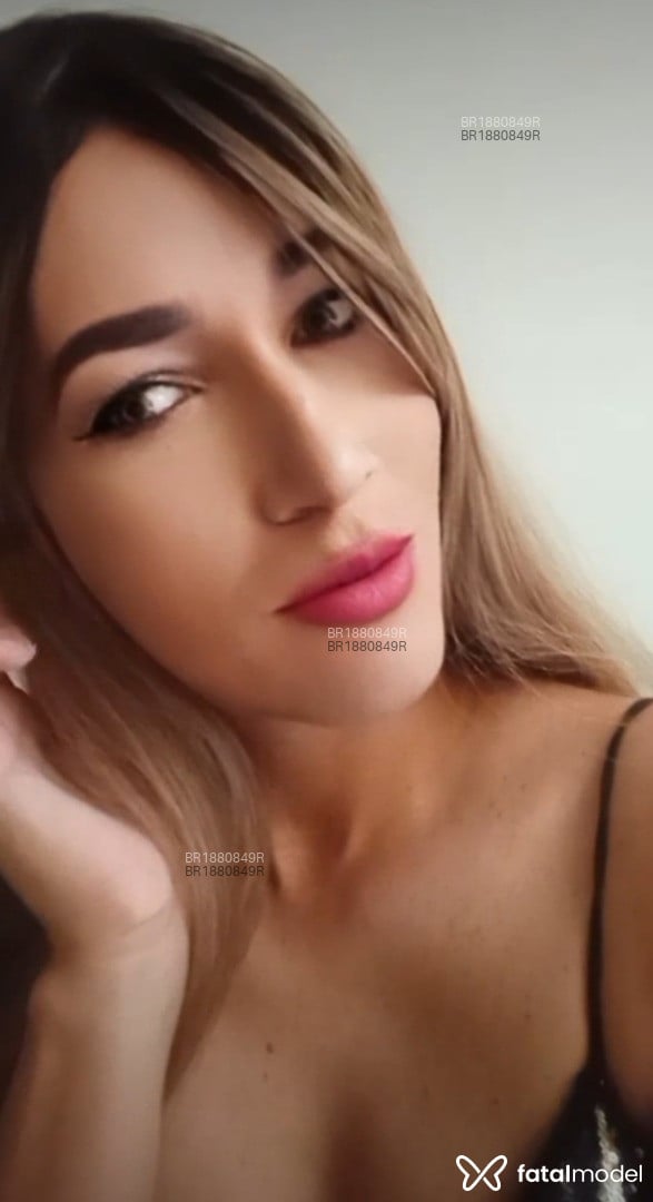 Acompanhante mulher trans loira (o) de olhos verdes em Contagem - Barbietrans