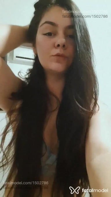 Acompanhante mulher morena (o) de olhos castanhos em Santiago Acompanhante mulher morena (o) de olhos castanhos em Santiago - Luisa